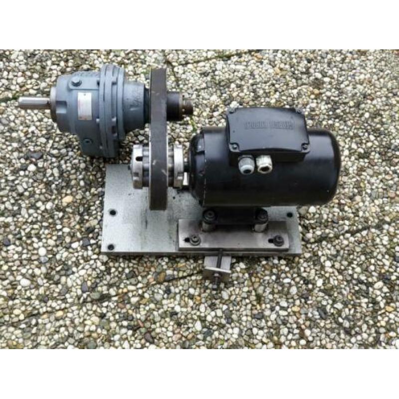 Motor reductor
