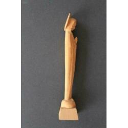 Maria beeldje van hout gesneden ca. 15 cm hoog