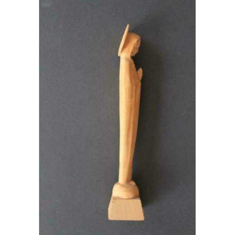 Maria beeldje van hout gesneden ca. 15 cm hoog