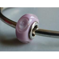 Roze beads, past ook op TROLLBEADS