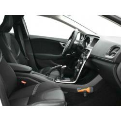 Volvo V40 2.0 T3 Nordic+ | Navigatie | LM-Velgen | Trekhaak