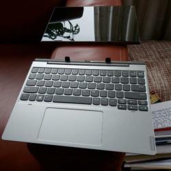 2 in 1 LAPTOP Lenovo Bijna nieuw