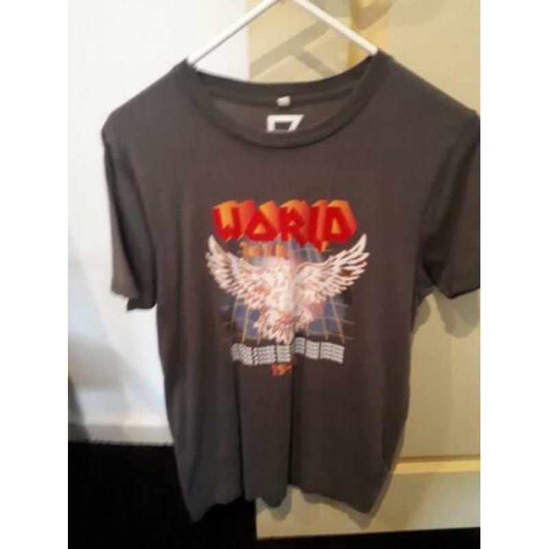 Grijs world of the tour t-shirt van Esthrz maat xs