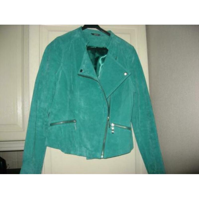 mooi nieuw frisgroen suede leren bikerjasje, mt M