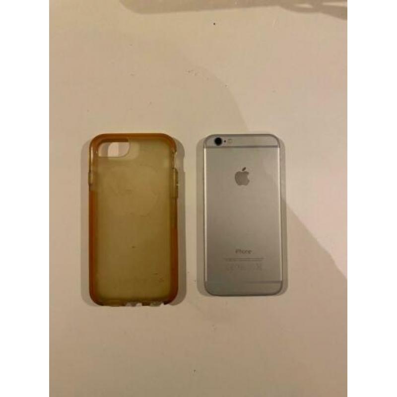 I phone 6, 64GB, Silver white met hoes te koop