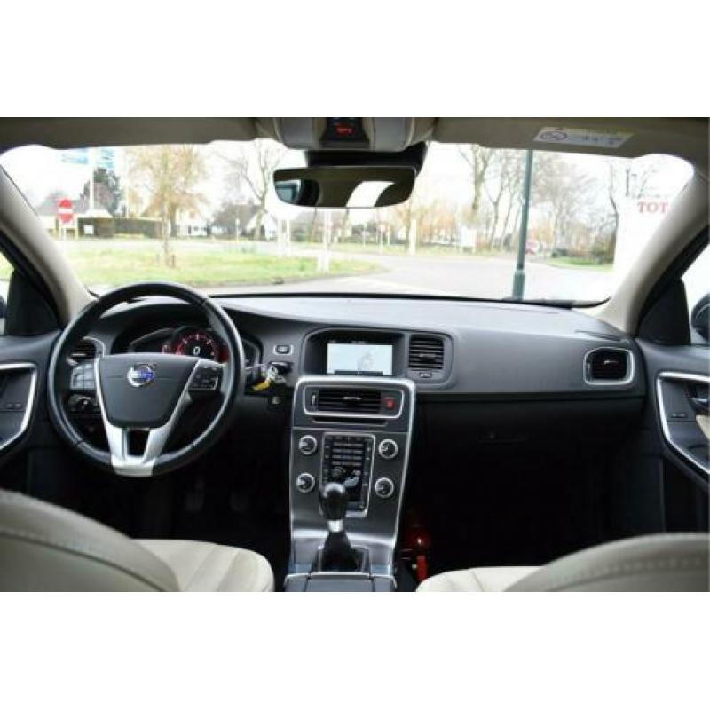 Volvo V60 2.0 D3 5 Cilinder Summum, Leder, Afn. Trekhaak, Na
