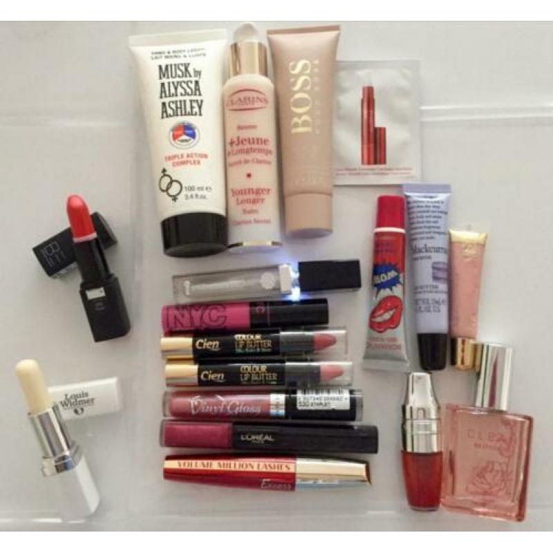 Setje van L’Oréal NYC Boss mascara lipglos Clean parfum €25