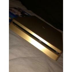 Gold Playstation 4, 2 controles, 2 spellen