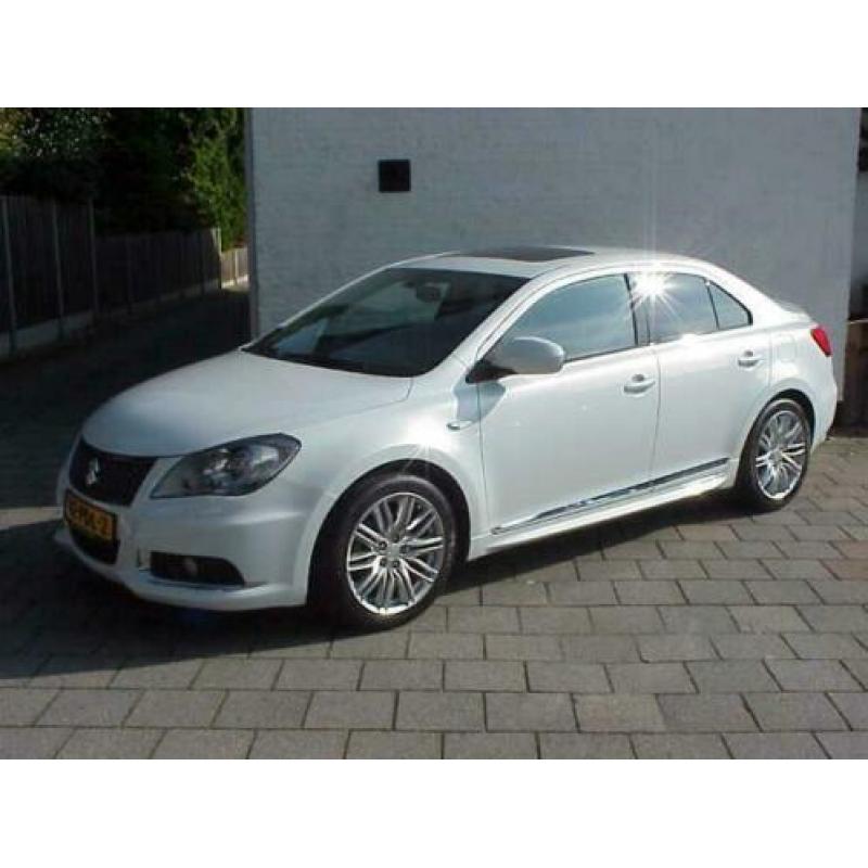 SUZUKI Kizashi 2.4 VVT 178pk sport eerste eigenaar 71000 km