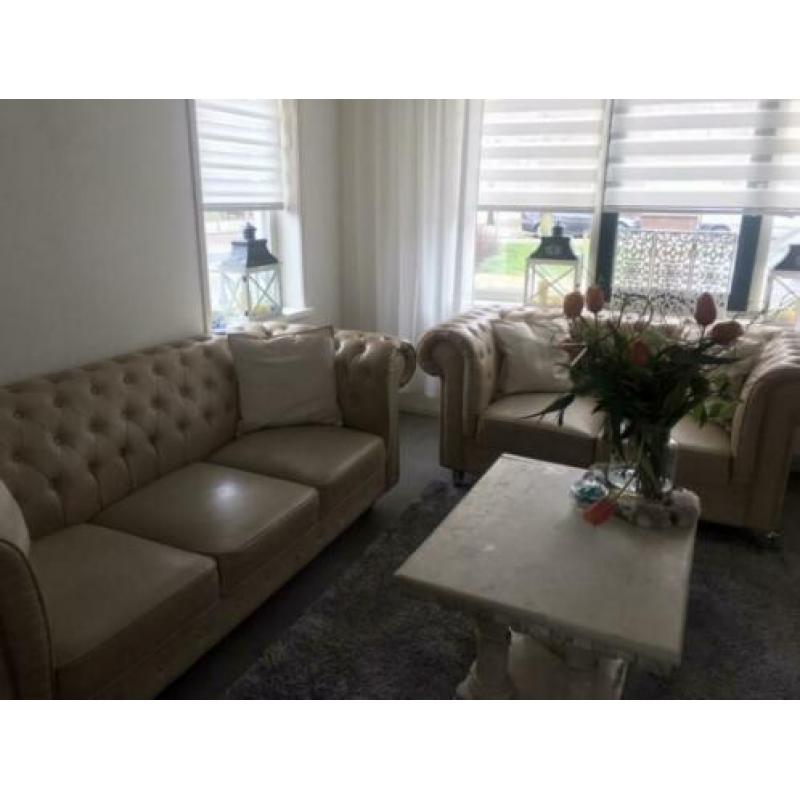 Mooie chesterfield bankstel 3+2 zits nog erg netjes