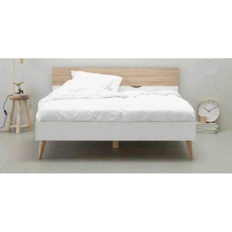 Tweepersoonsbed incl. lattenbodem en matras!