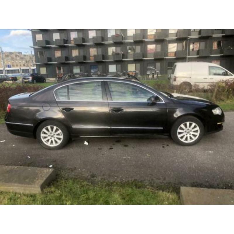 Volkswagen Passat 2.0 TDI 103KW 2005 Zwart