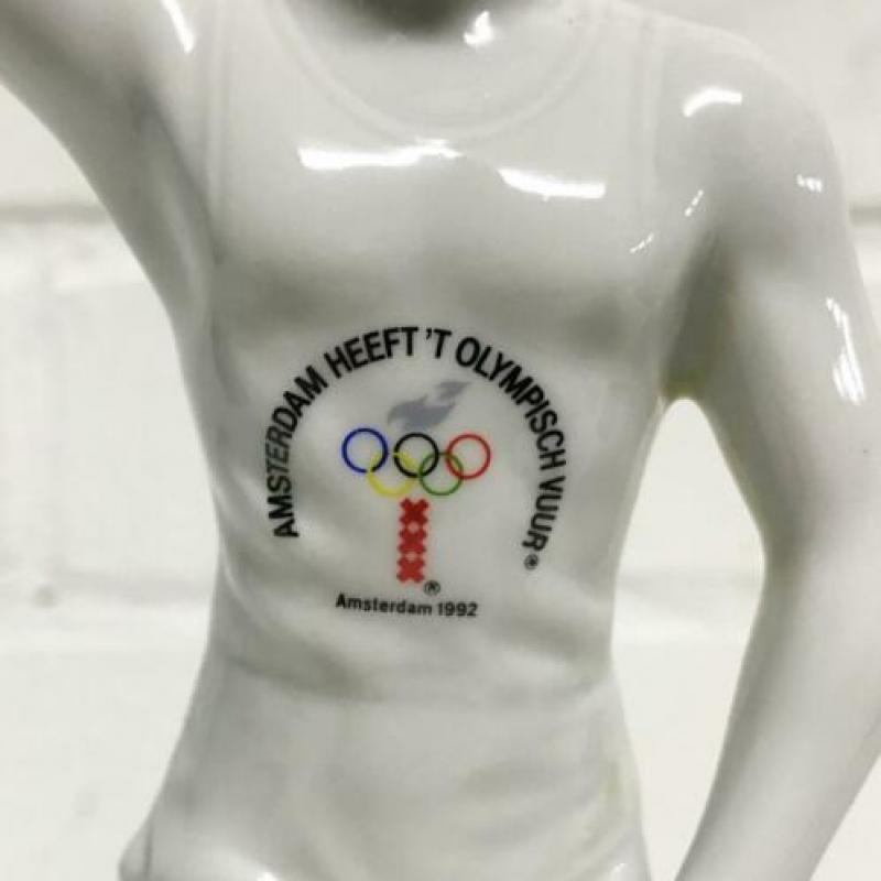 Beeldje bid voor Olympische Spelen 1992 Amsterdam
