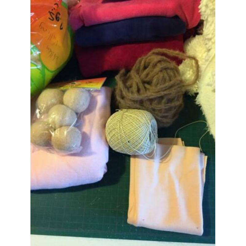 Antroposofische poppen zonnekind poppen materialen stoffen