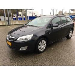 Opel Astra Sports Tourer 1.7 CDTi Business +