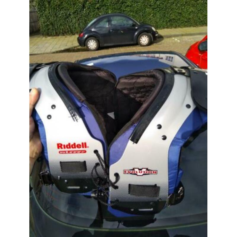 shoulderpads American football riddell evolution