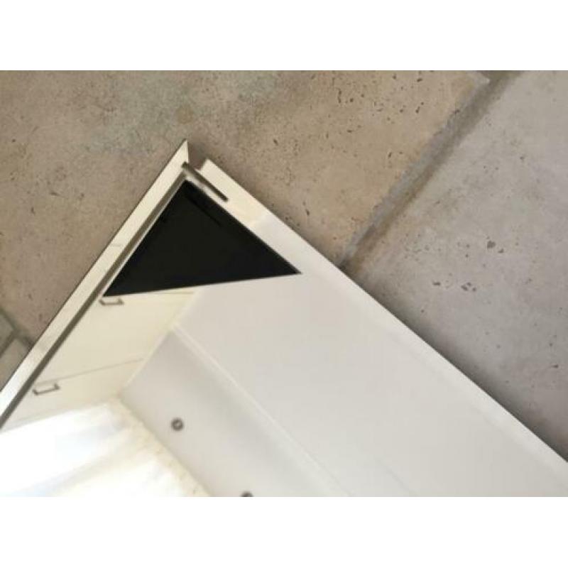 spiegel met zwarte driehoeken 60x40