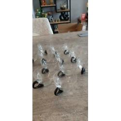 Bowl set met 12 glazen het is oud
