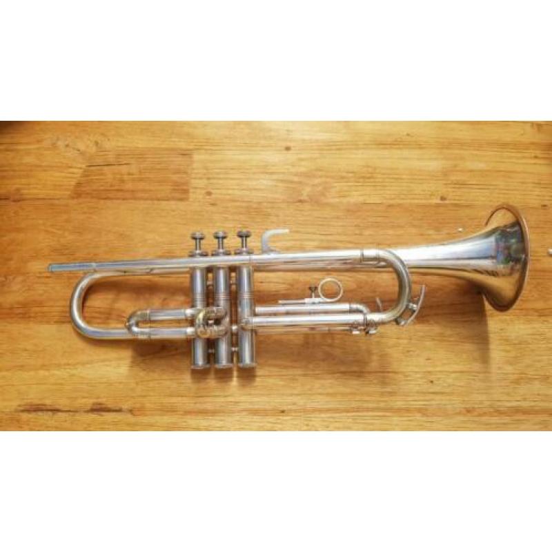 Verzilverde B&F Amati Bes Trompet