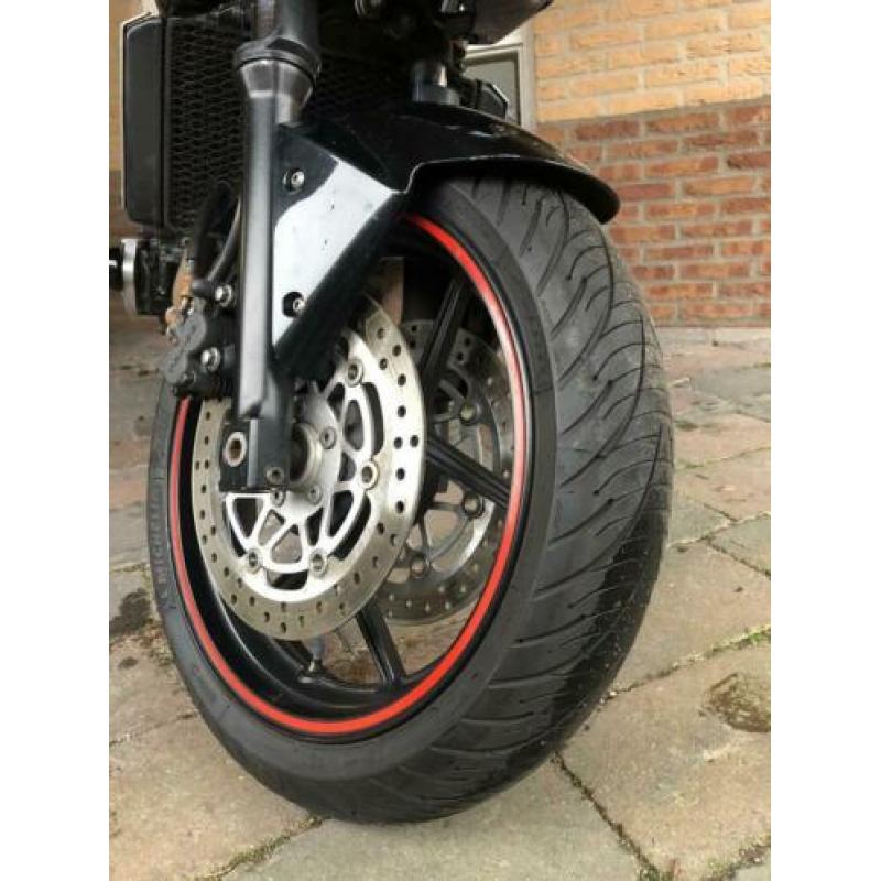 Kawasaki Z750 Zwart, Nette motorfiets
