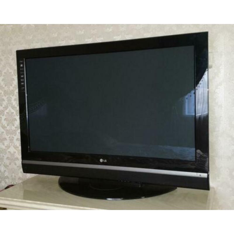 LG Plasma lcd tv 42 inch