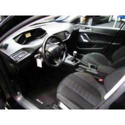 Peugeot 308 SW 1.6 BlueHDI Blue Lease Executive Pack COMFORT