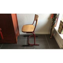 Burostoel kind zithoogte 41cm, geschikt kind vanaf 6 jaar.