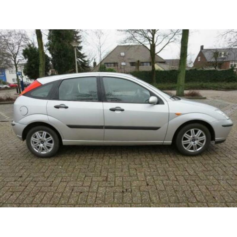 Ford Focus FUTURA 1.6 16V
