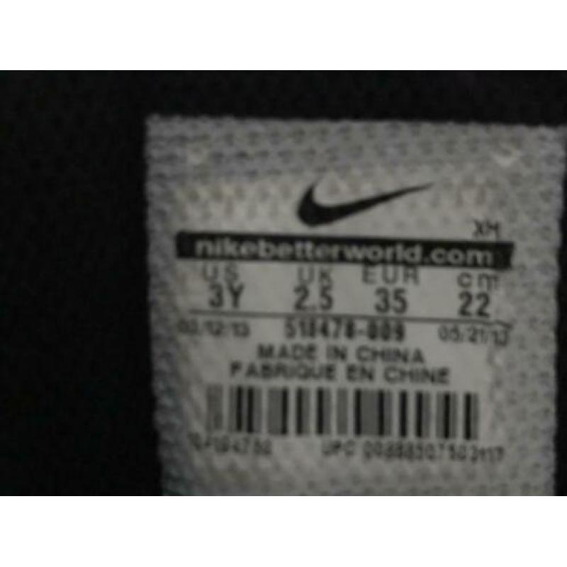 Zwarte “nike” kinder gympen maat 35