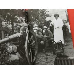 Leven in bezet Nederland 1940. verwarring aanpassing / 2015
