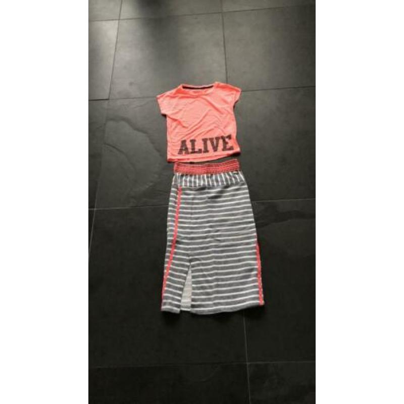 Retour rok maat 134/140. Shirt van Cars maar 140