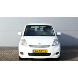 Daihatsu Sirion 2 1.3-16V Sport 4WD / Automaat / LM 14" / Ai