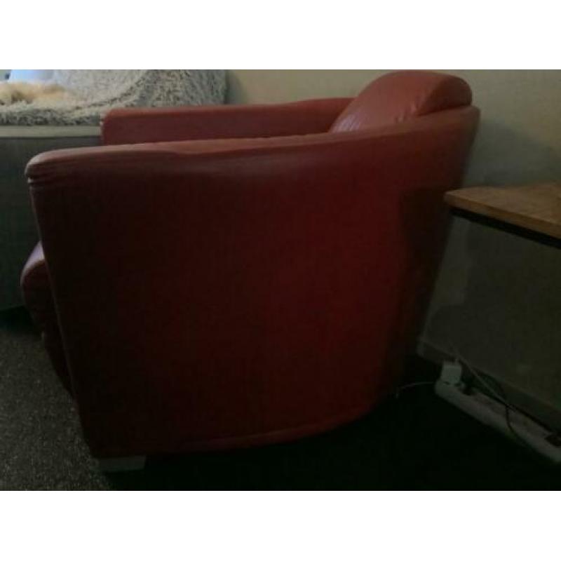 Lederen rode fauteuil
