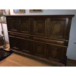 Mooi, groot, houten dressoir
