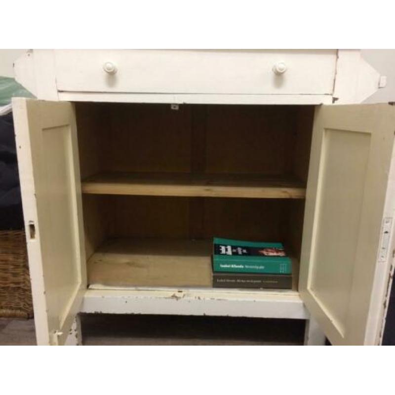 kastje / commode - vintage