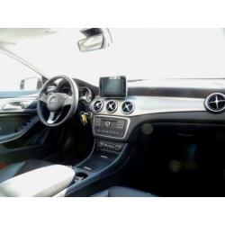 Mercedes-Benz CLA-Klasse 180 CDI Aut7 Edition Prestige AMG (