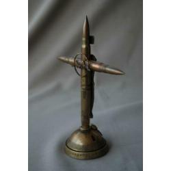 WW 2 Duits soldaten kruis " Totenkopf " Trench art