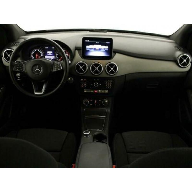 Mercedes-Benz B-Klasse 180 Business Solution Automaat | Navi