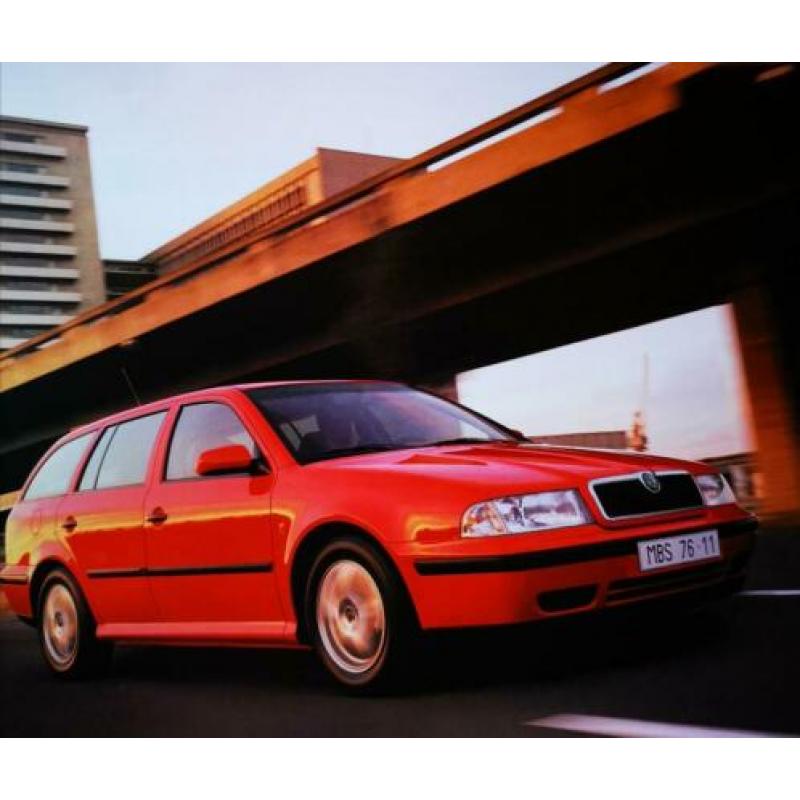 OCTAVIA van SKODA - 1998 autofolder