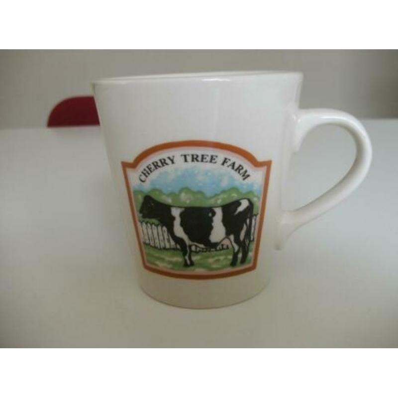 Bekers afb. varken, koe van Cherry Tree Farm -Tams Eng.-Nwst