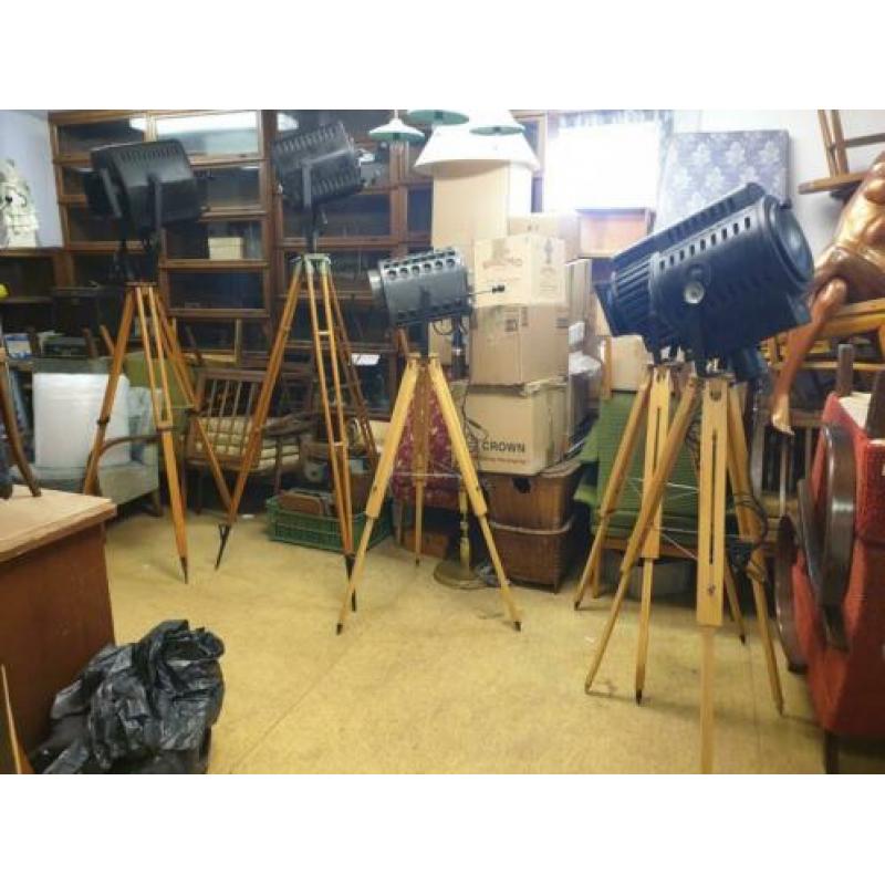 Tripod lampen, theater lamp op voet theater spot vintage