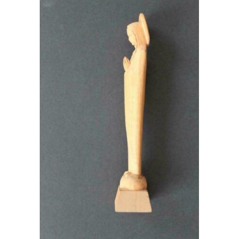 Maria beeldje van hout gesneden ca. 15 cm hoog