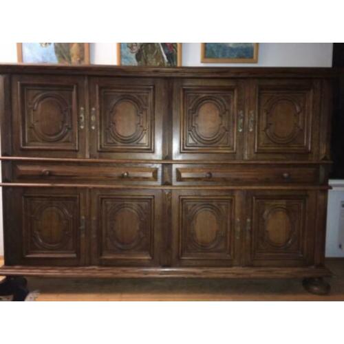 Mooi, groot, houten dressoir