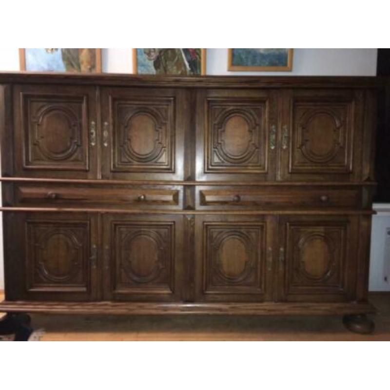 Mooi, groot, houten dressoir