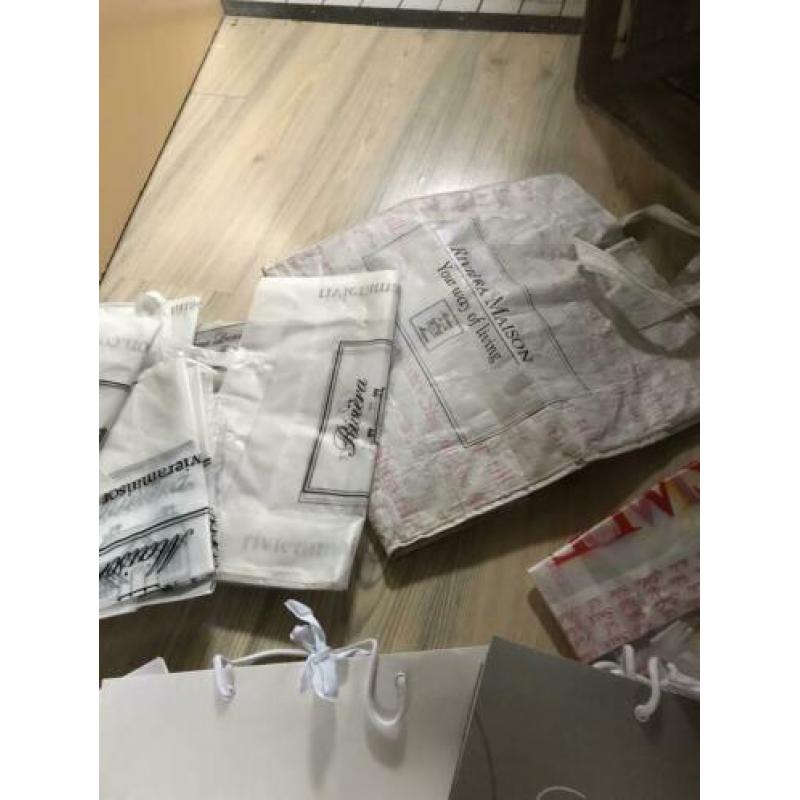 RIVIÈRA MAISON tasjes, lintjes en kaartjes