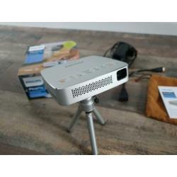 Philips PicoPix Go mini Beamer PPX5110 - ZGAN
