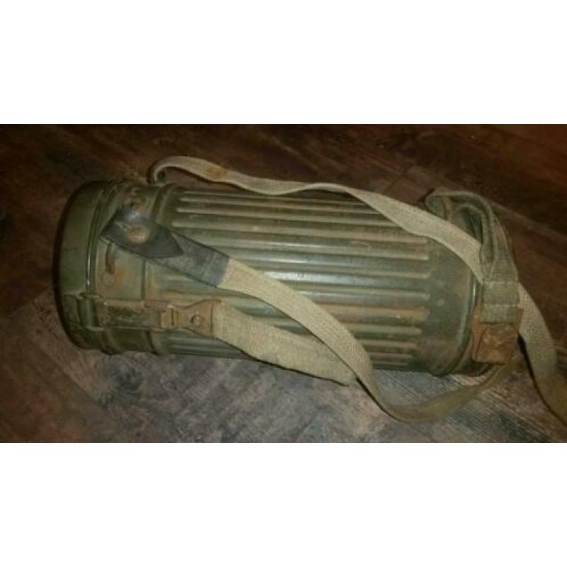 Duits WOII gasmasker gasmaskerbus rubberversterkte draagriem