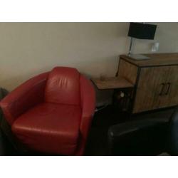 Lederen rode fauteuil