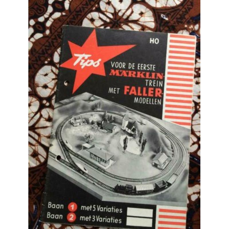 Folder Märklin trein met Faller modellen. jaren 60.