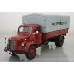 Premium ClassiXXs 1/43 Mercedes L-3500 (Renndienst Porsche)
